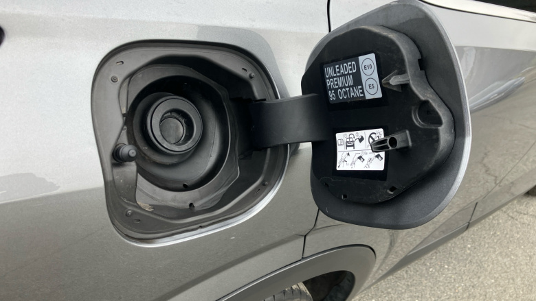 Nissan Qashqai 1.3 DiG-T MH N-Connecta 5dr Petrol Hatchback